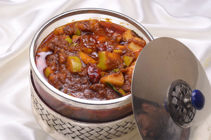 টক-মিষ্টি জলপাইয়ের আচার