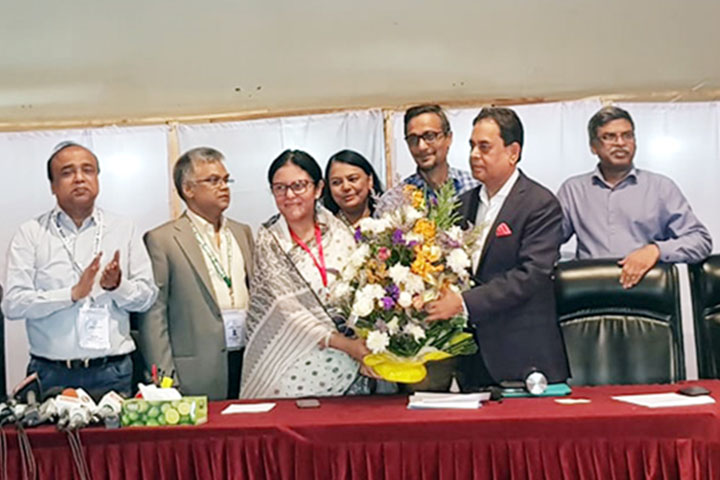 আনিসুলের দেখানো পথেই পরিবর্তন সম্ভব: রুবানা হক