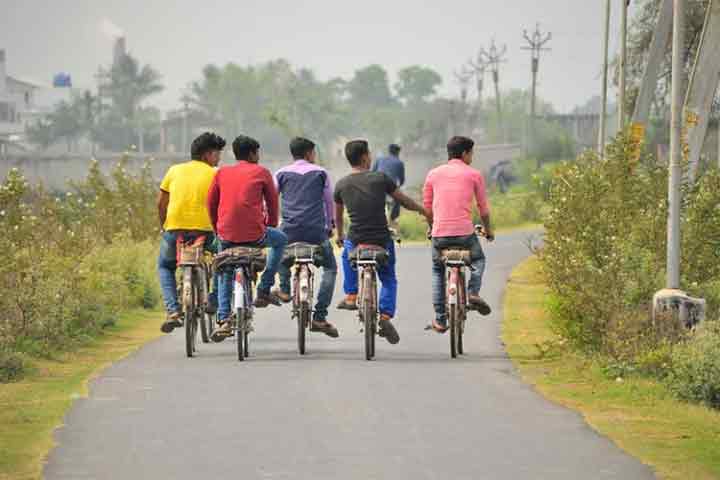 ধূসর আকাশ, বিষাক্ত বাতাস
