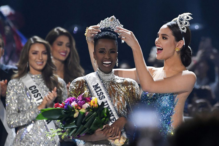 Miss South Africa wins 2019 Miss Universe crown