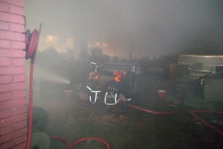 10 killed in Gazipur fan factory fire