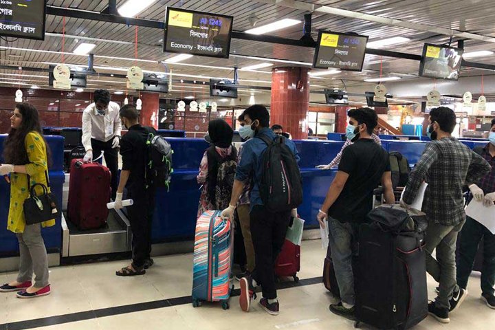 JS body recommends suspending flights from London