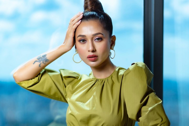অবশেষে বিয়েতে রাজি মিমি