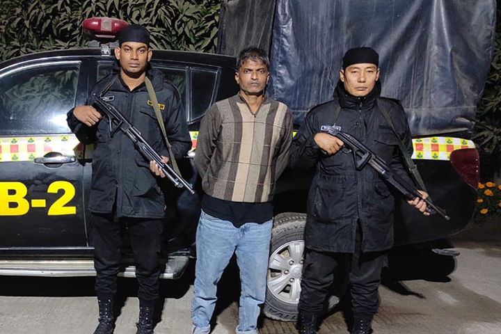 ছদ্মবেশে ভাঙারির ব্যবসা করেও রক্ষা হয়নি জঙ্গি নাফিজের