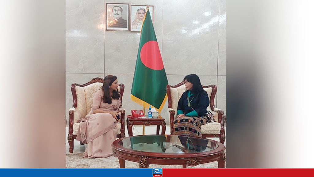Naheed Ezaher Khan, MP and Foreign Secretary receive Queen Mother of Bhutan at HSIA