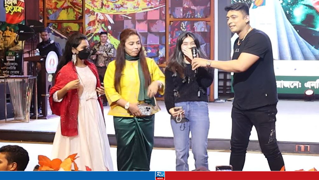 আমি নাচার সময় মেয়েরা ফ্লাইং কিস ছুড়ে দিচ্ছিল : জায়েদ খান