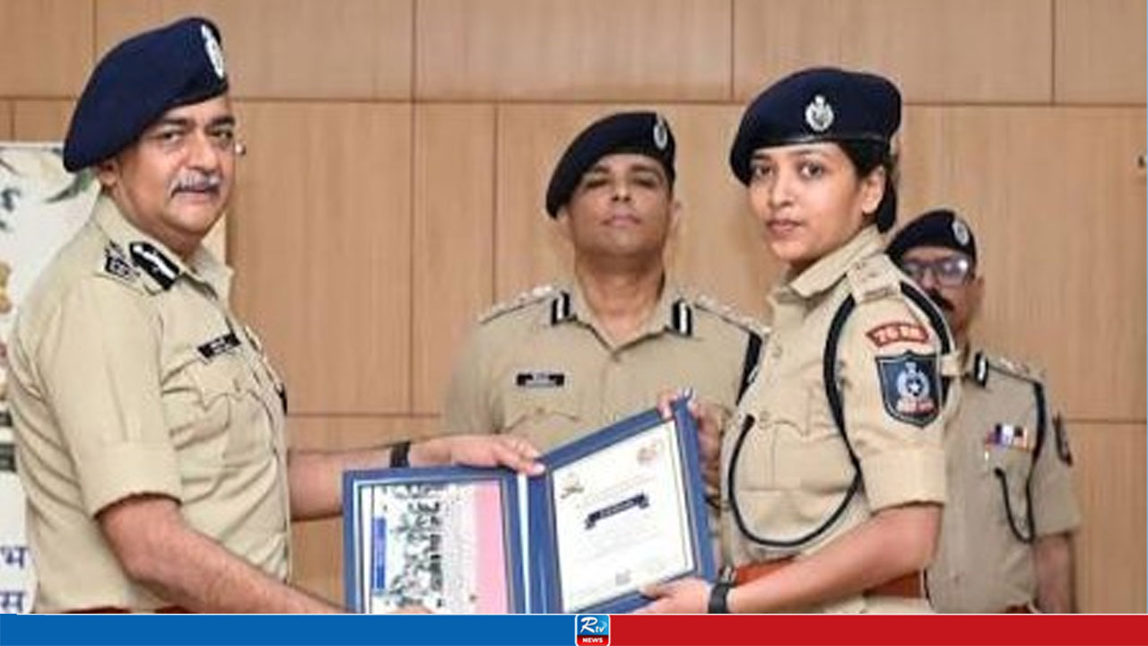 Muslim IPS Officer Bushra Banu Transferred in West Bengal for Using Islamic Terms