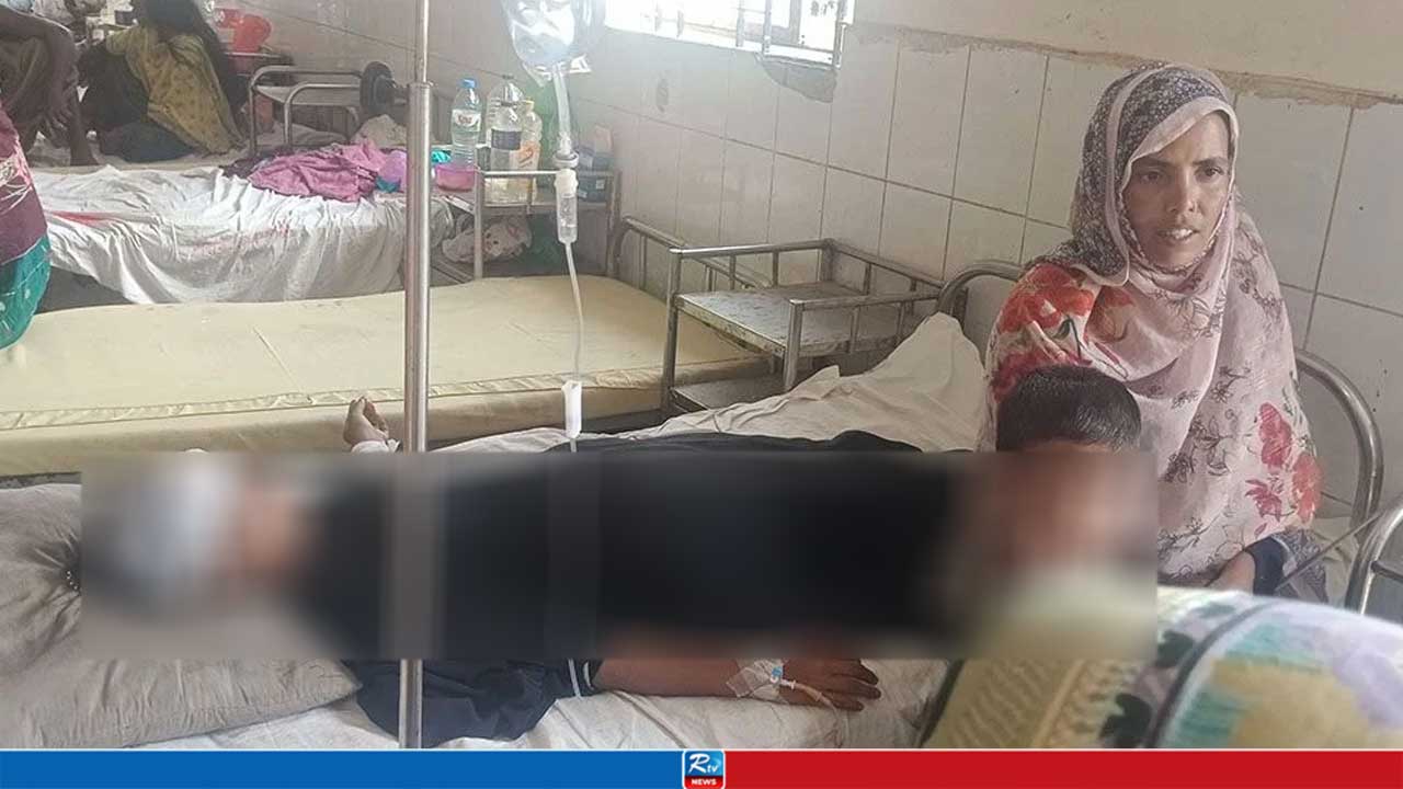 দিনদুপুরে ফিল্মি স্টাইলে কিশোরীকে তুলে নিয়ে উধাও দুই যুবক, অতঃপর...