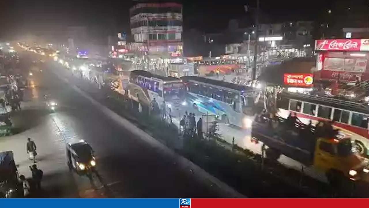 পুলিশ দেখেই ‘ডাকাত’ বলে চিৎকার করেন চালক, অতঃপর...