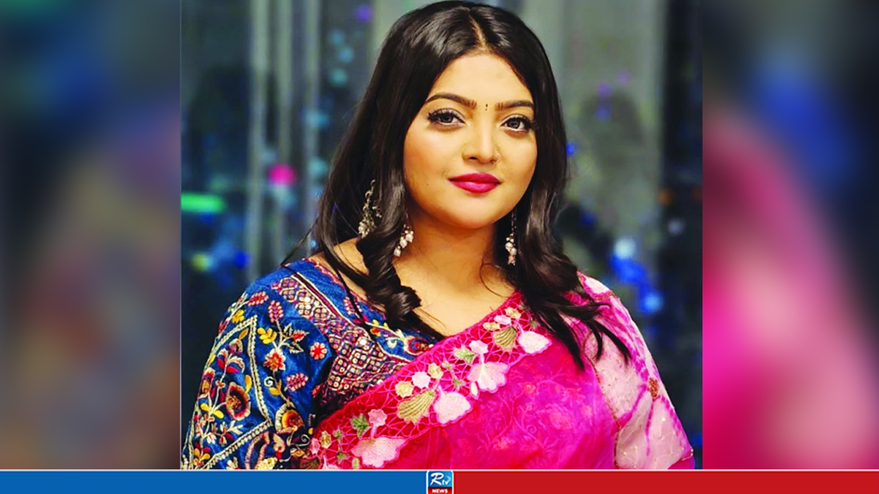 বাবা হারালেন কণ্ঠশিল্পী সালমা