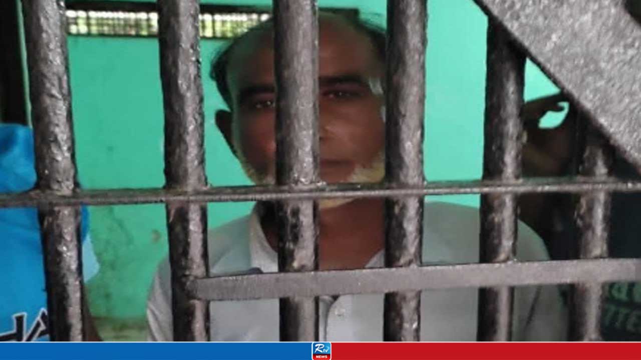 যুবলীগকর্মীকে ধরতে বাসায় অভিযান, না পেয়ে বাবাকে গ্রেপ্তার