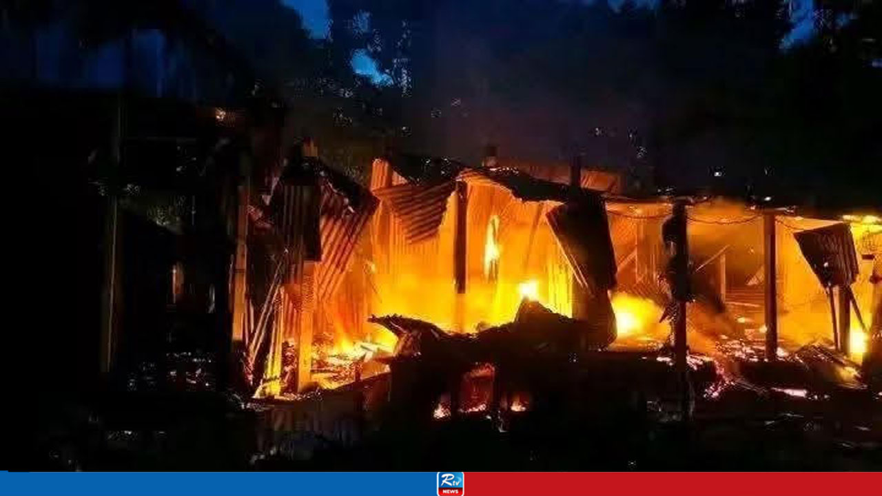 ছেলেকে গাছে বেঁধে মাকে ধর্ষণ: সেই ৫ আসামির বাড়িতে ভাঙচুর-আগুন