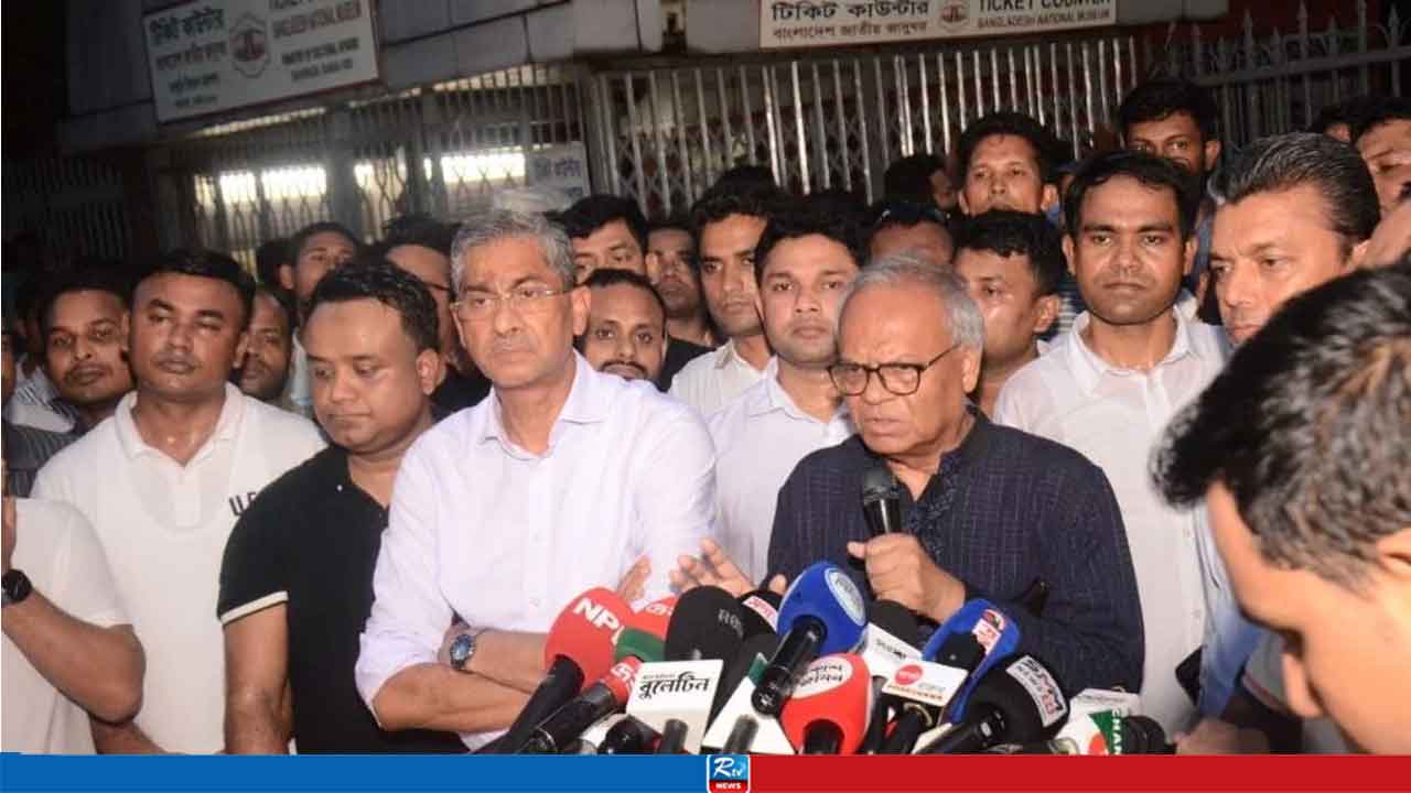 সাম্প্রতিক অগ্নিসংযোগ ও বোমা হামলা গভীর ষড়যন্ত্রের অংশ: রিজভী