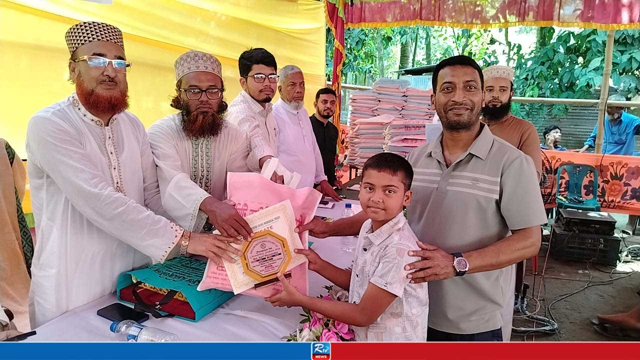 কচুয়ায় কৃতি শিক্ষার্থীদের সংবর্ধনা
