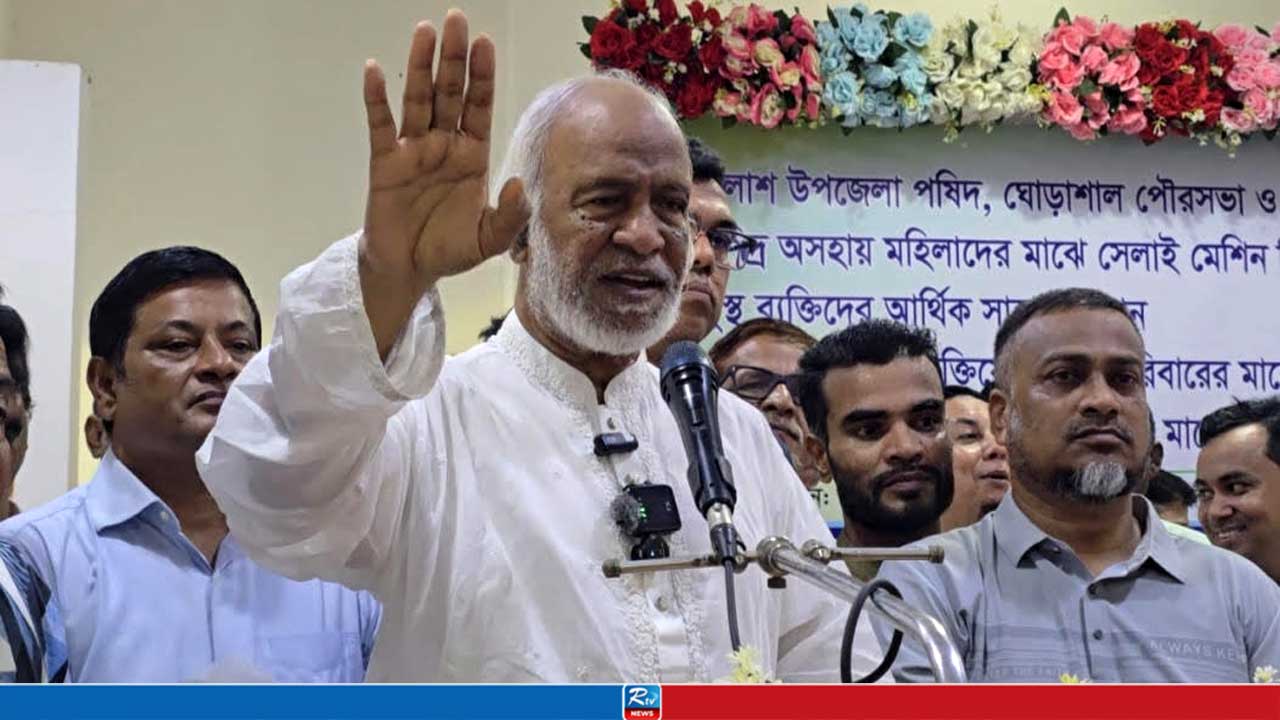 ফেসবুক ও সংবাদপত্রের স্বাধীনতার সুযোগ নিয়ে একটি গোষ্ঠী মিথ্যাচার চালাচ্ছে: ড. মঈন খান