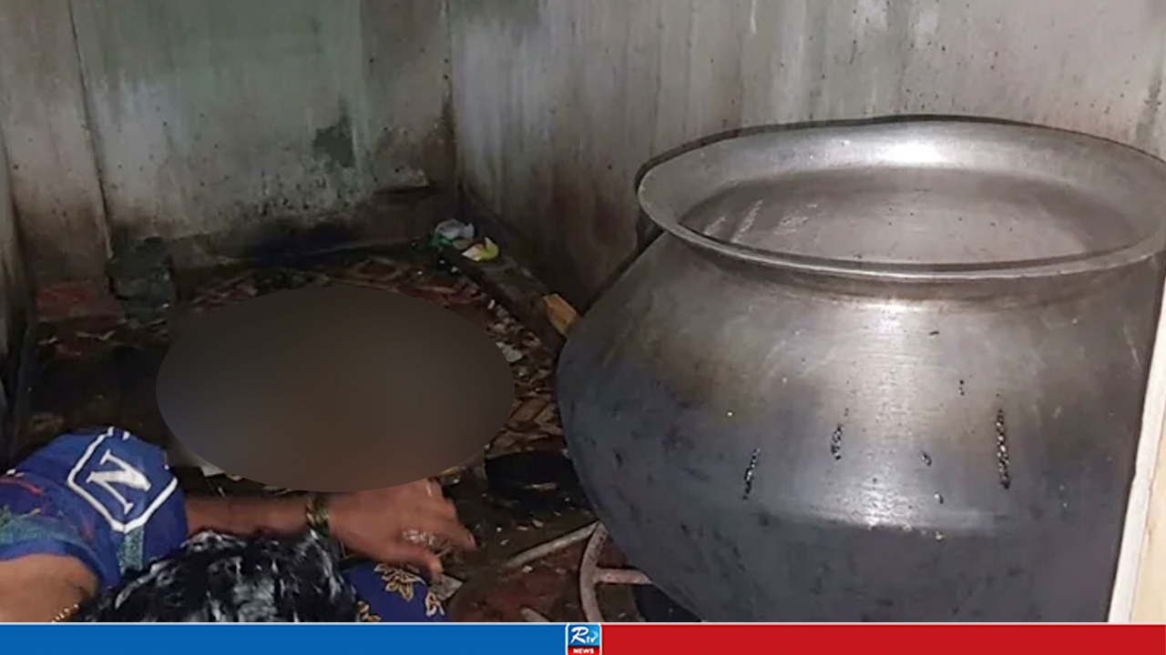 আবাসিক হোটেলের বাথরুমে চিনি জ্বাল দিয়ে তৈরি হতো খাঁটি মধু, অতঃপর...