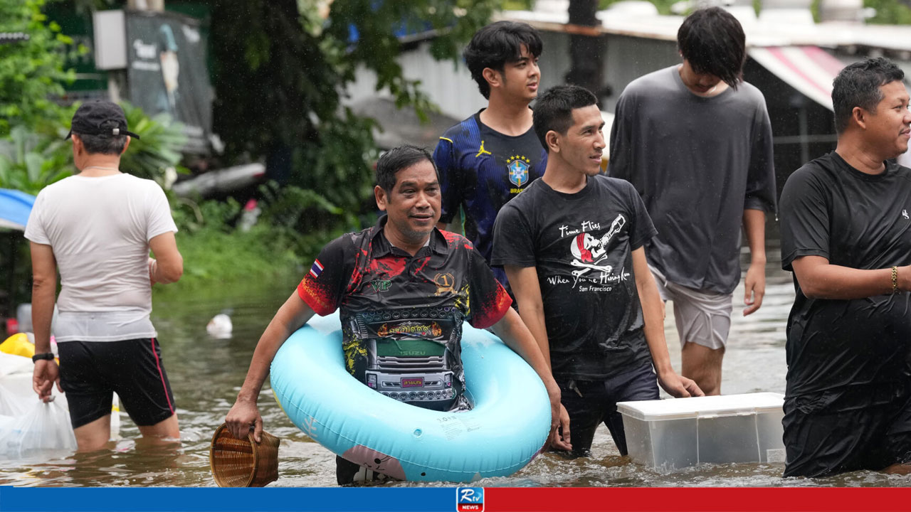Thailand Floods Force Thousands into Shelters, 8 Fatalities Reported