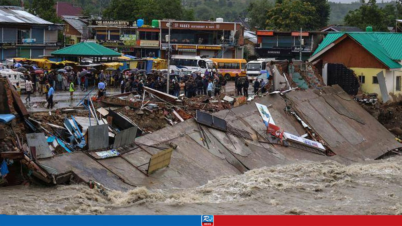 Floods Kill at Least 62 in Uttar Pradesh, Thousands Evacuated