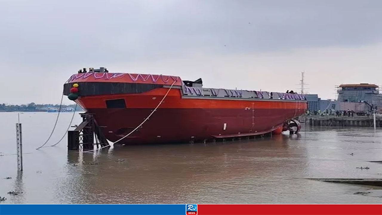 পায়রা বন্দরের জন্য খুলনা শিপইয়ার্ডে টাগবোট নির্মাণ