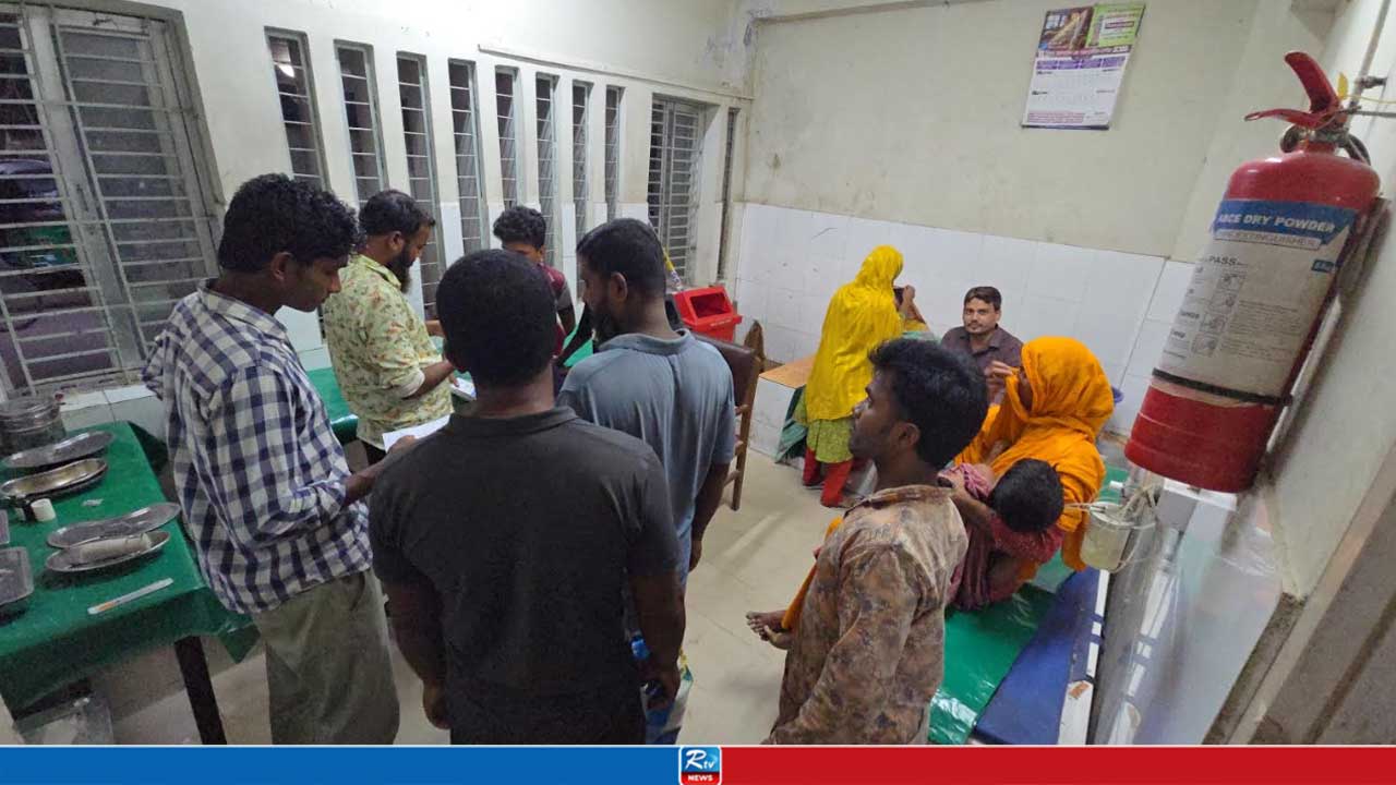 পাবনায় ‘পাগলা’ শিয়ালের কামড়ে শিশুসহ আহত ১১