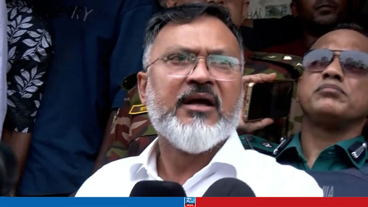 ফুটপাতে উচ্ছেদ অভিযানে হামলা করছে ফ্যাসিবাদের দোসররা: ডিএনসিসি প্রশাসক