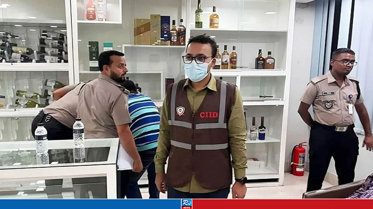 সালমান মুক্তাদিরের শ্বশুরের ৪ মদের গুদাম সিলগালা