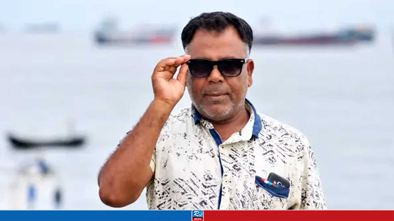 ছোট ভাইয়ের স্ত্রীর দরজার আড়ালে ওত পেতে ছিলেন জামাল, অতঃপর...