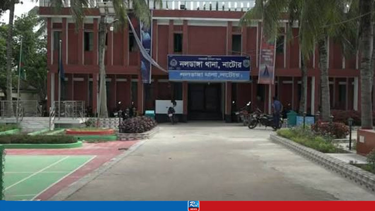 ফজরের আজান দিচ্ছিলেন মোয়াজ্জিন, মাঝপথেই ছুরিকাঘাত