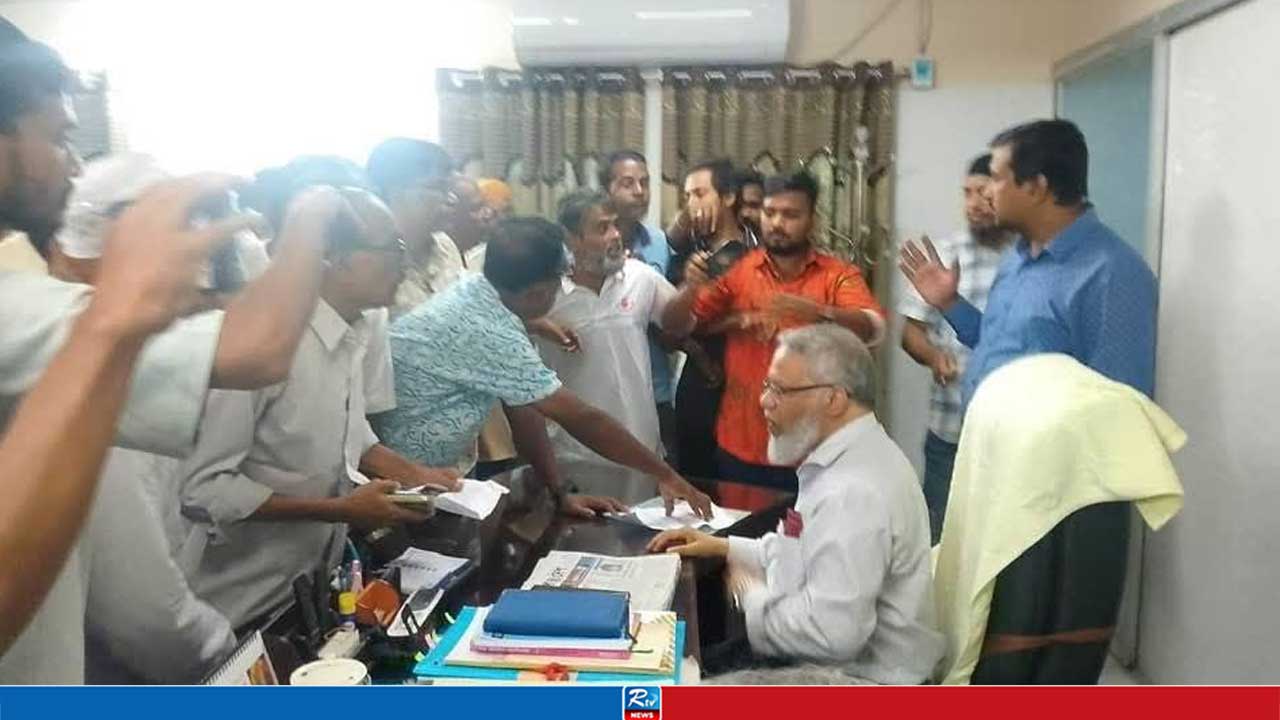 রামেবি উপাচার্য ডা. জাওয়াদুল হকের পদত্যাগ