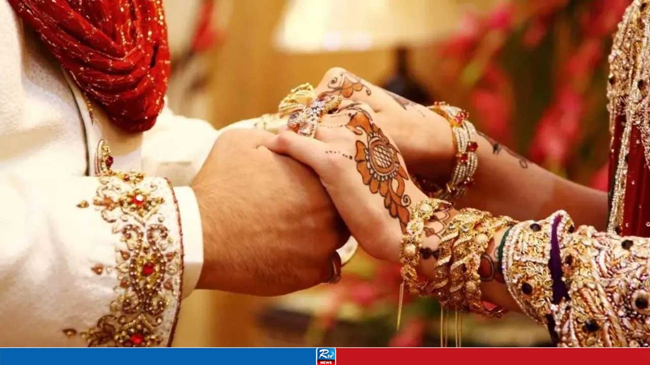 বিয়ের চার মাস পর জানলেন ‘স্ত্রী’ একজন পুরুষ