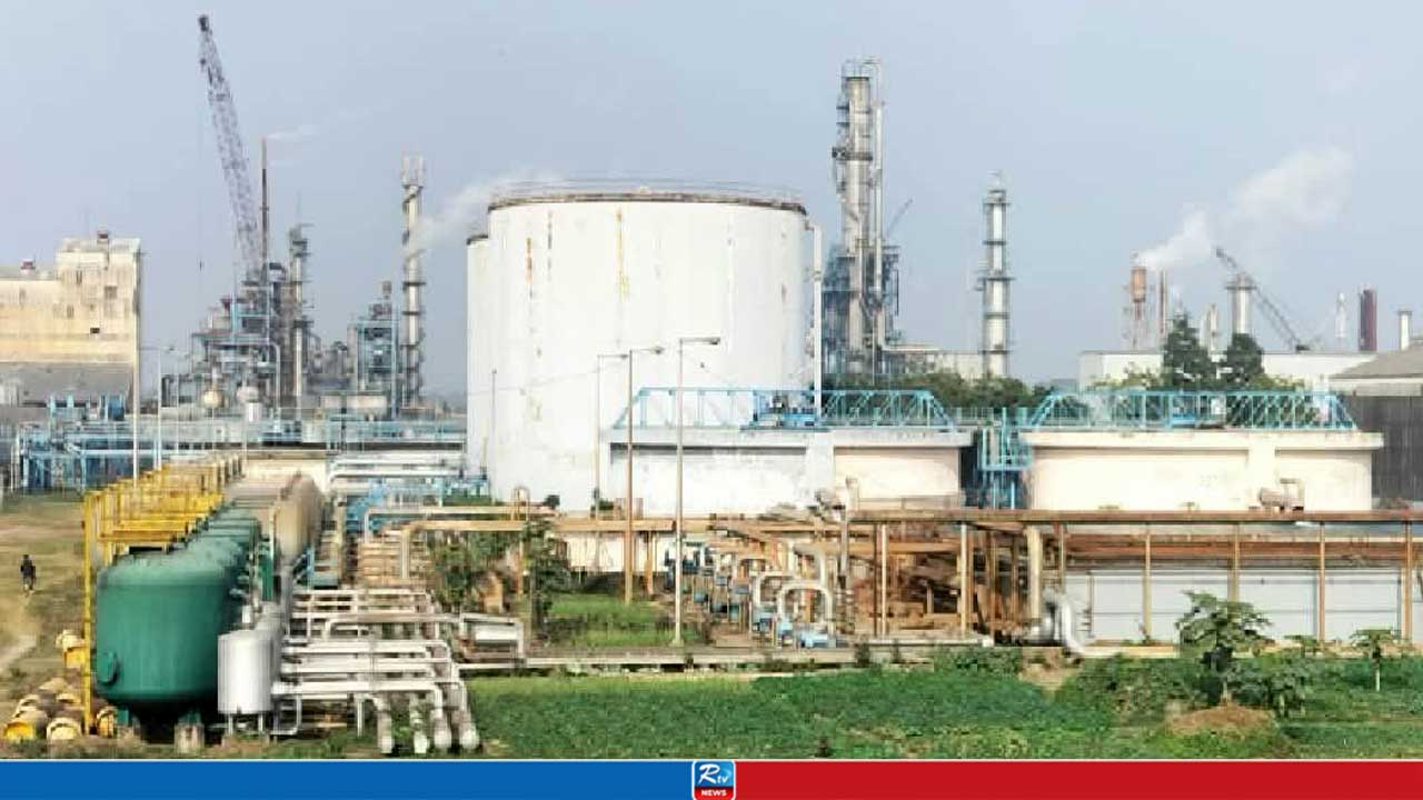 উৎপাদন শুরুর ২ দিনের মাথায় আবারও বন্ধ যমুনা সার কারখানা 