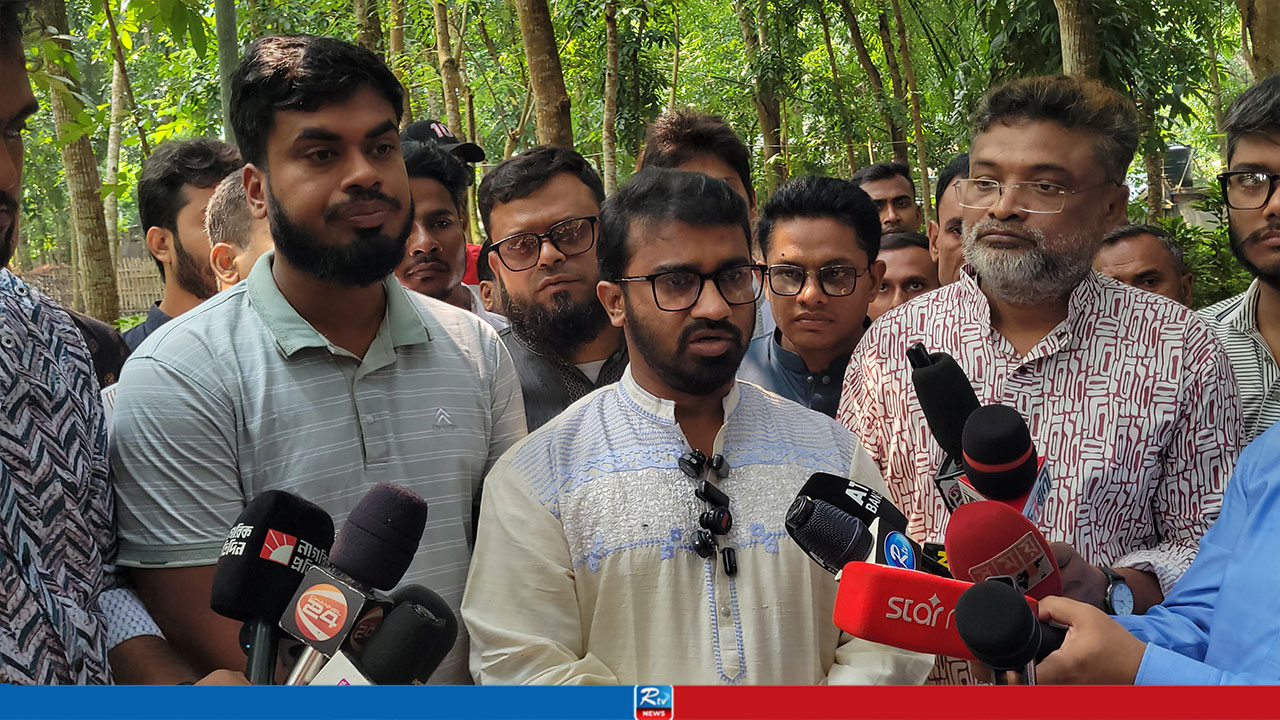 অসংখ্য ডিসেম্বর আসবে-যাবে, শেখ হাসিনা বাংলাদেশে ফিরবেন না: রাশেদ খাঁন