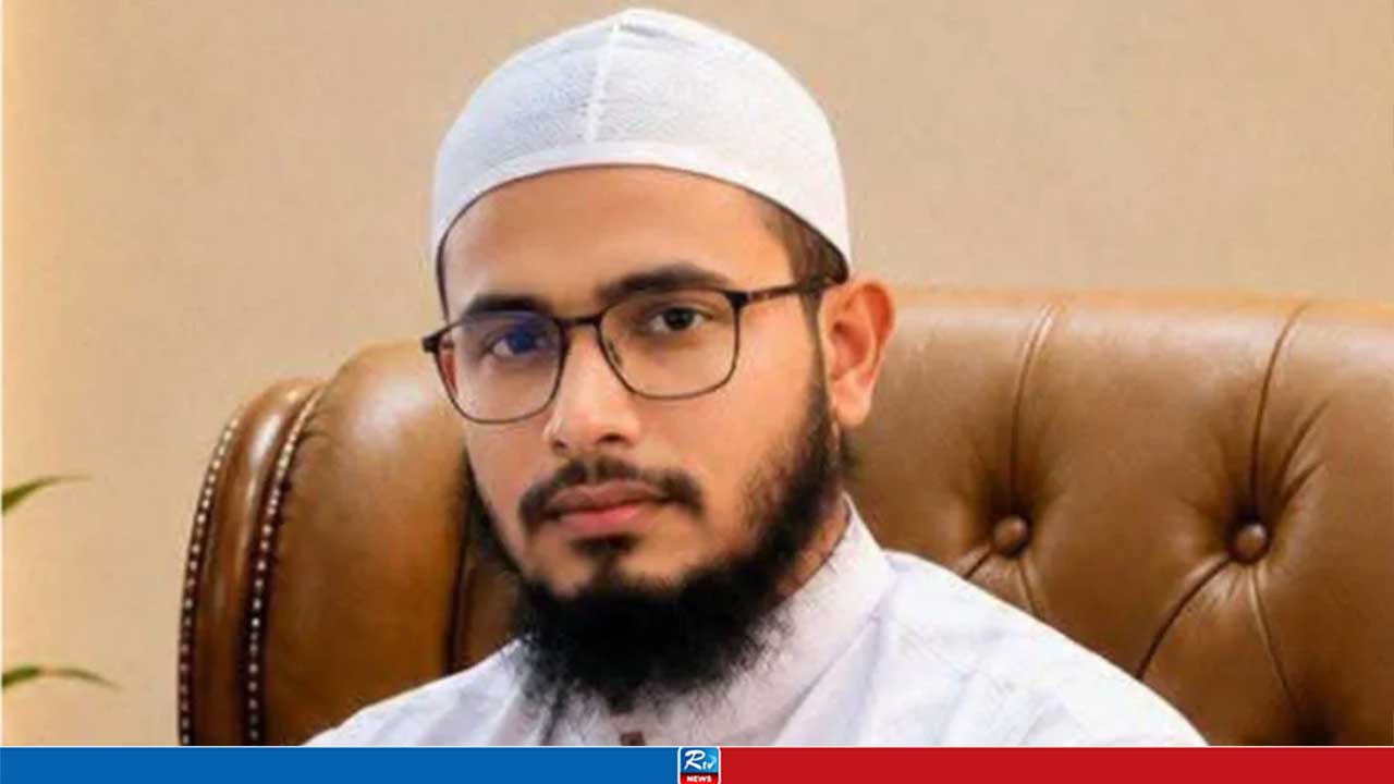 অন্যের স্ত্রীকে ঘরে নিয়ে ৭ মাসের ‘সংসার’ মসজিদের ইমামের