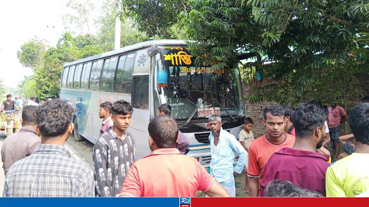 সাতসকালে বাসচাপায় প্রাণ গেল শাশুড়ি-পুত্রবধূর