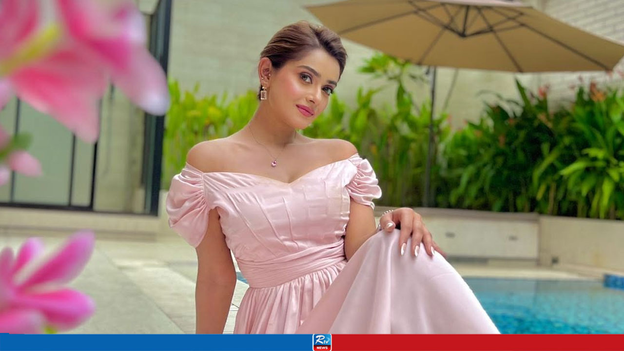 দুর্ঘটনা থেকে ফিরে এখন কেমন আছেন তানজিন তিশা? 