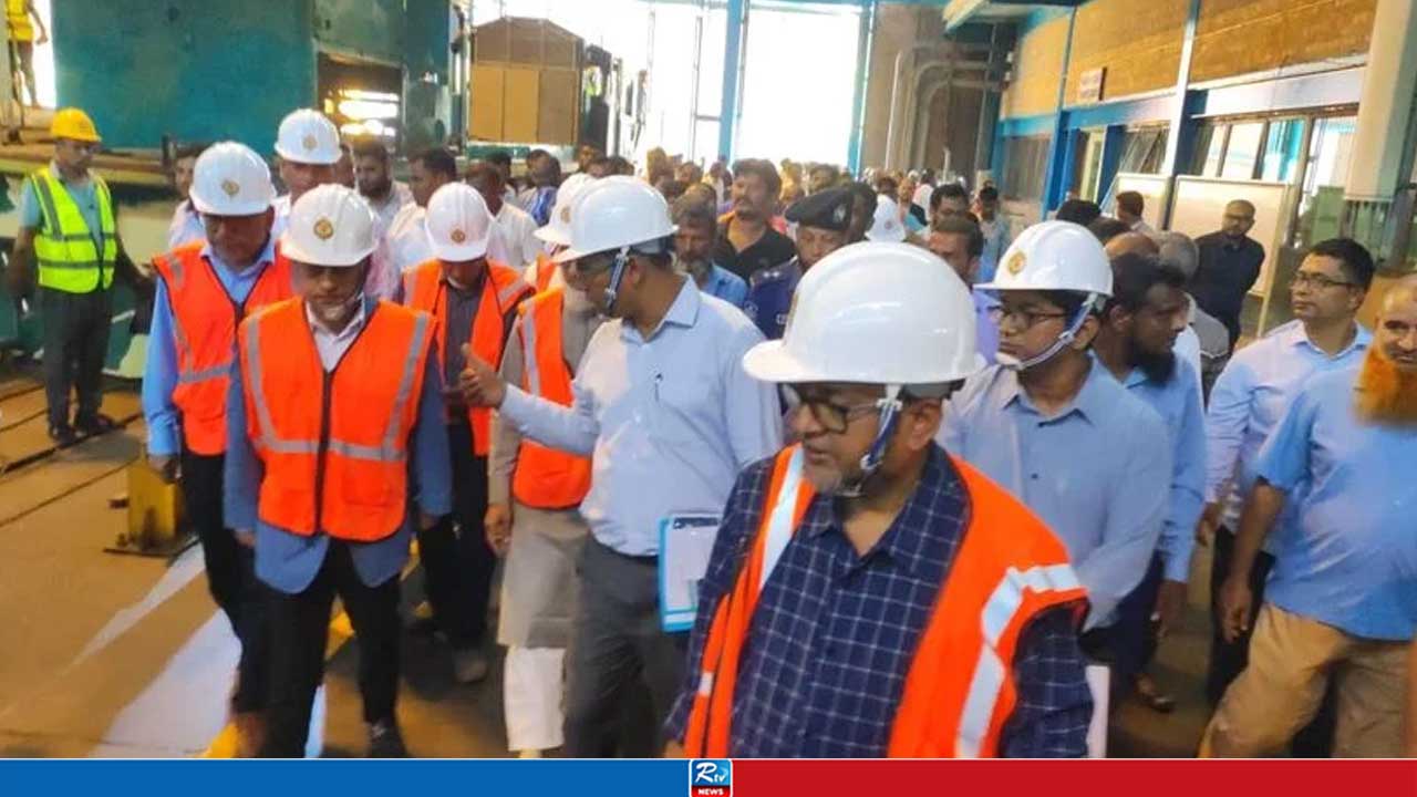 রেলওয়ের সক্ষমতা বাড়াতে আসছে ৮০টি নতুন লোকোমোটিভ: রেলমন্ত্রী