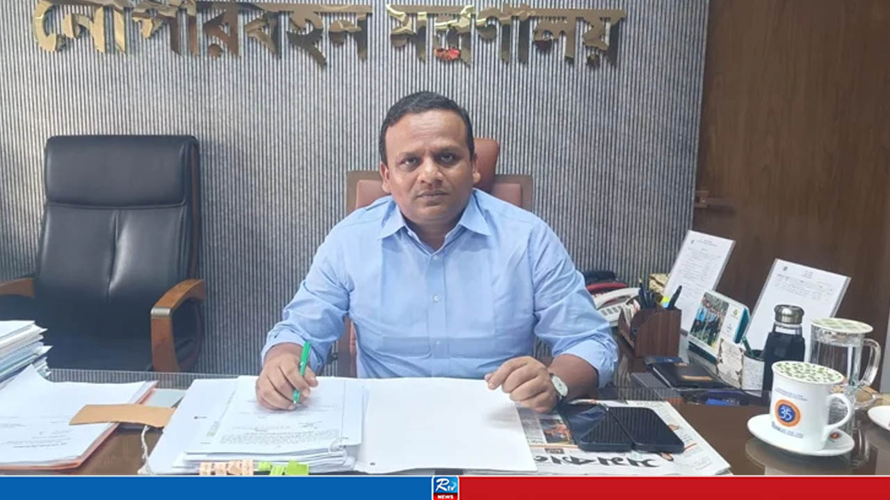 দুর্গাপূজায় যাত্রীদের নিরাপত্তায় থাকছে ৩৫ মোবাইল কোর্ট: নৌপরিবহন প্রতিমন্ত্রী