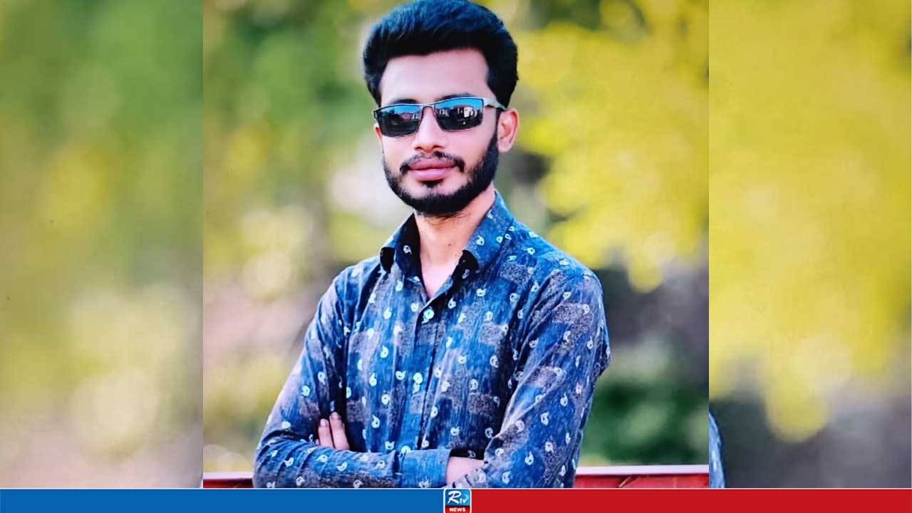 ‘টাকা নিয়ে’ ফ্যামিলি কার্ড দেওয়ার ভিডিও ভাইরাল, যা জানা যাচ্ছে