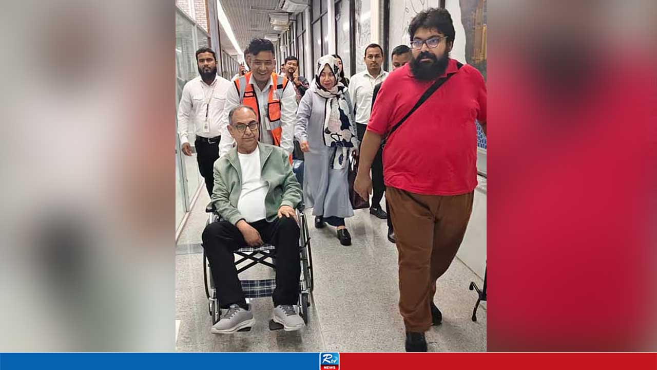 চিকিৎসা শেষে দেশে ফিরলেন মির্জা আব্বাস