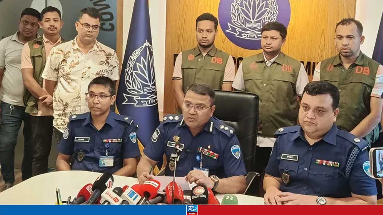 বাবা-মায়ের ফোন ও সোনা বিক্রি করে পালানো ৪ স্কুলছাত্রী উদ্ধার, উঠে এল চাঞ্চল্যকর তথ্য