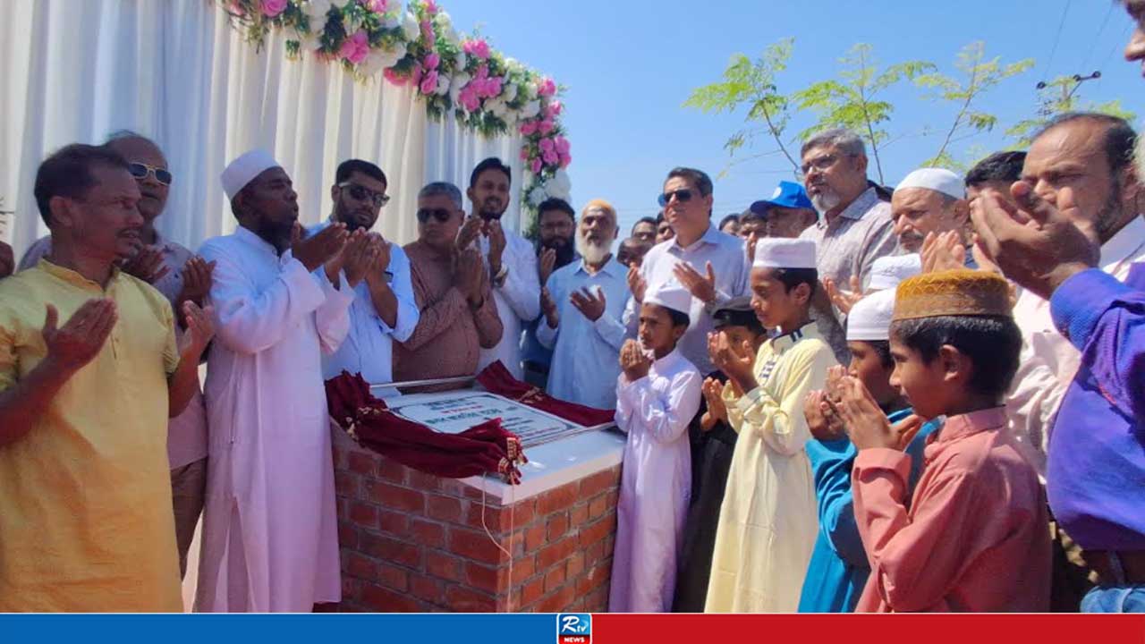 ভবন নির্মাণে অনিয়ম হলে আইনের আওতায় আনা হবে: গণপূর্তমন্ত্রী