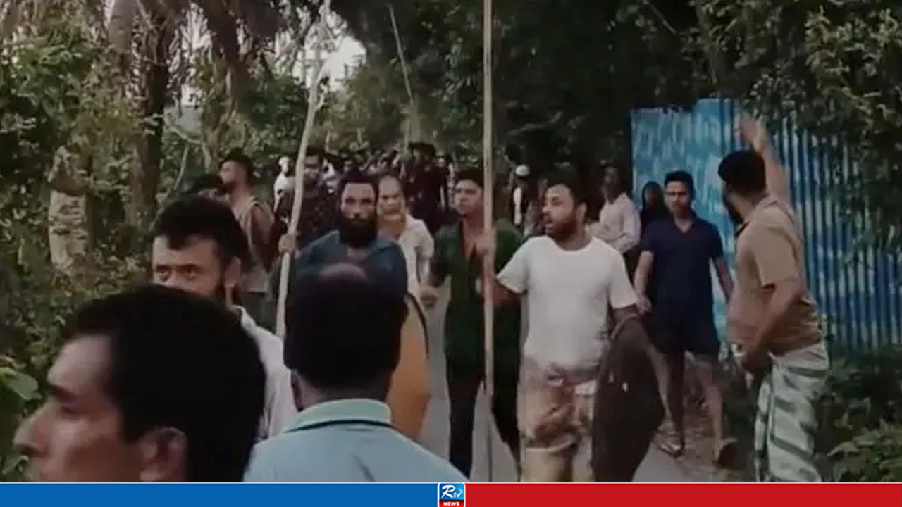মাদরাসাছাত্রীদের উত্ত্যক্তের জেরে দুই ইউনিয়নের সংঘর্ষ