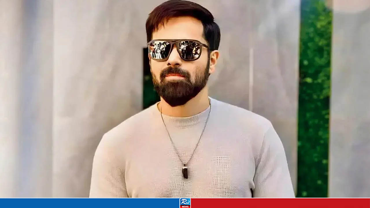 অল্পের জন্য প্রাণে বাঁচলেন ইমরান হাশমি
