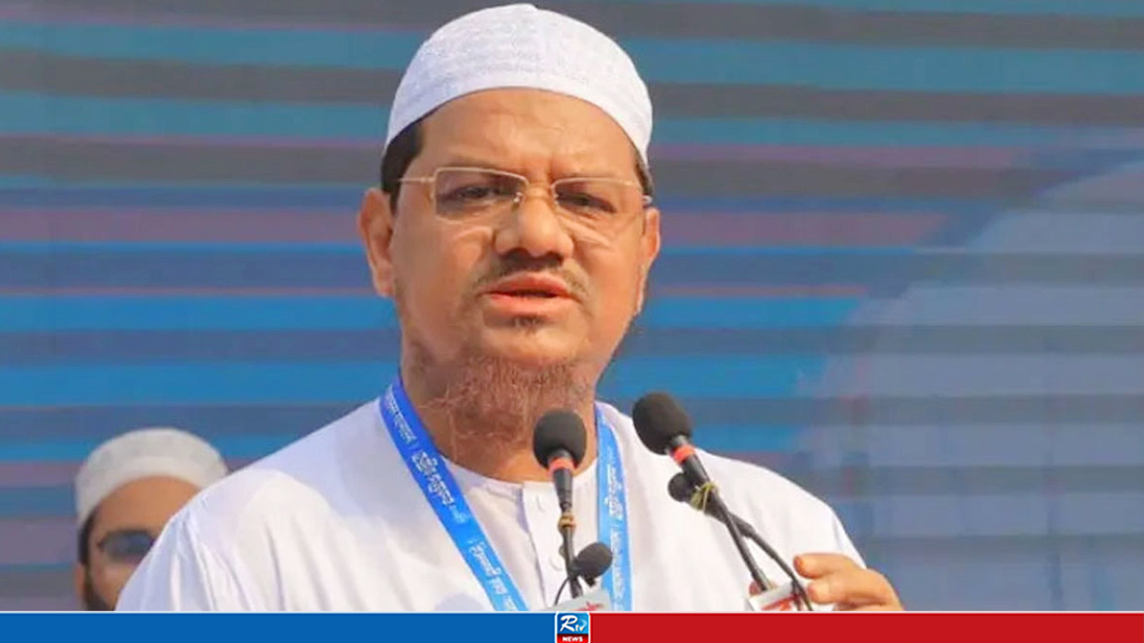 ১৪ দিনের সফরে যুক্তরাষ্ট্রে চরমোনাই পীর