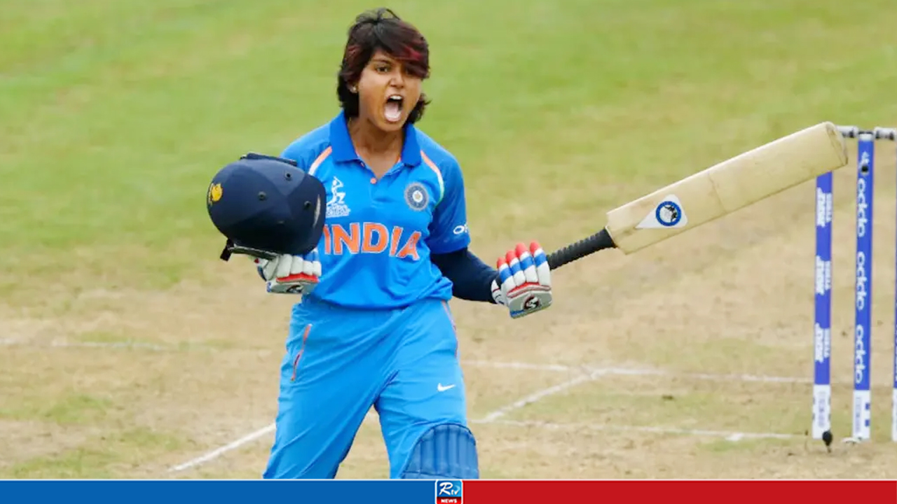 ১৫ বছরের আন্তর্জাতিক ক্যারিয়ারের ইতি টানলেন পুনম রাউত
