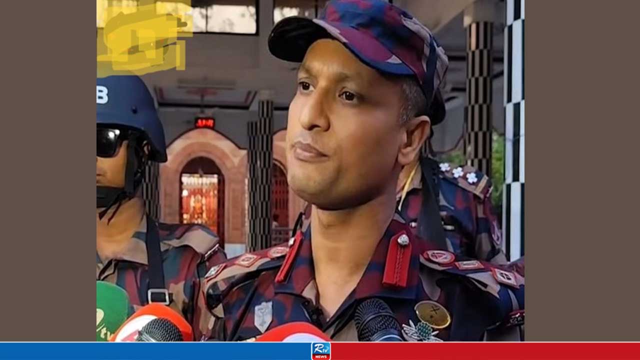 দুর্গাপূজা উপলক্ষে সীমান্তে নিরাপত্তা জোরদার করা হয়েছে: ৩৫ বিজিবির অধিনায়ক