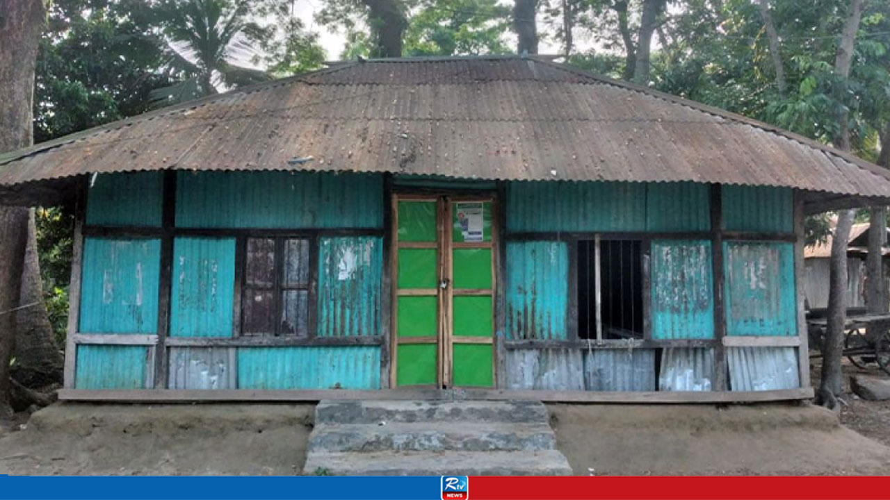 হারিয়ে যাচ্ছে গ্রামীণ ঐতিহ্যের কাচারি ঘর
