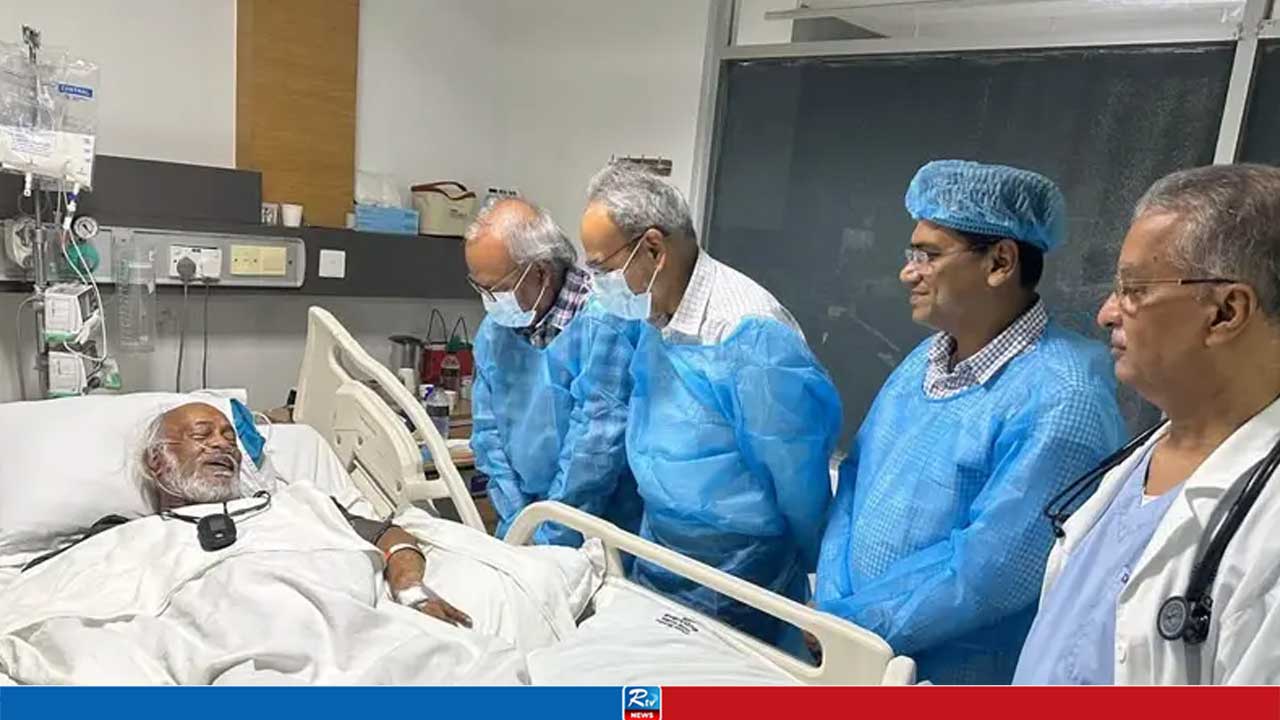 এলজিআরডিমন্ত্রীকে দেখতে হাসপাতালে রিজভী