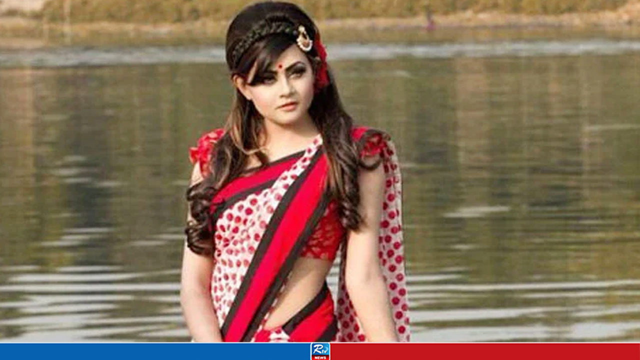 ক্যানসারের কাছে হার মানলেন মডেল ও অভিনেত্রী তুলনা