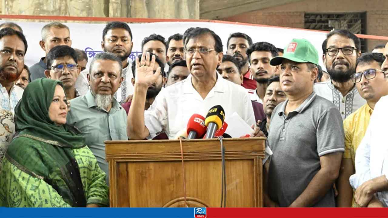 রাস্তা ও ফুটপাতে অবৈধ দোকান বসালেই মামলা: ডিএসসিসি প্রশাসক
